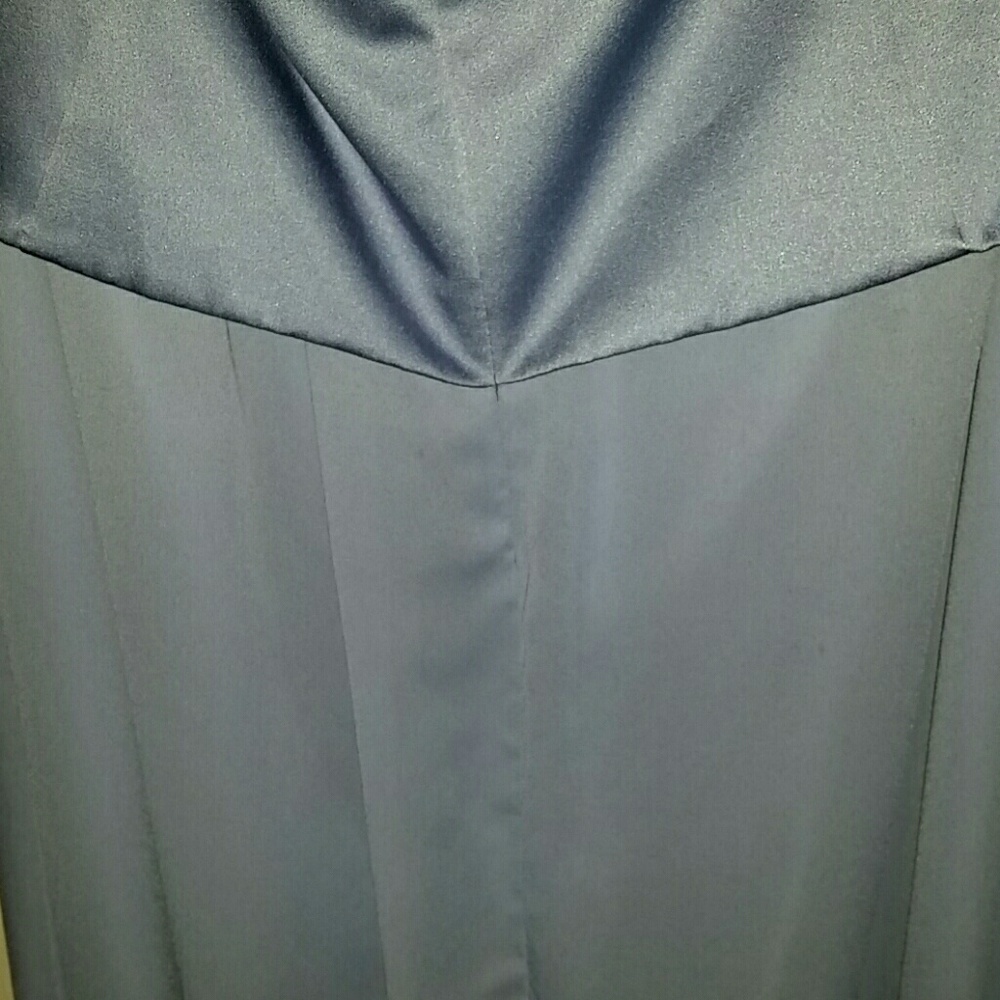 Beautiful Bride's Maid's Dress - Picture 4 of 4
